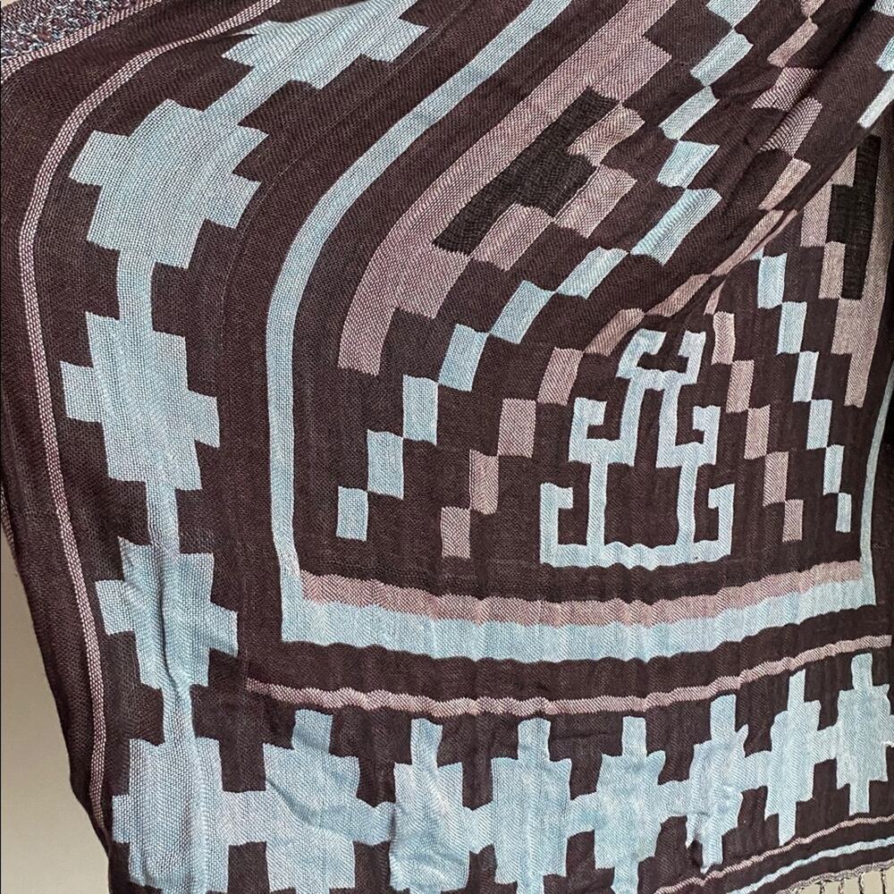 MICHAEL STARS Aztec Geometric Patterned Scarf with Tassels Blue Brown - Picture 2 of 4